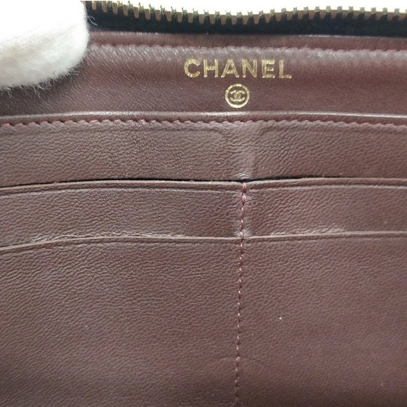 Chanel CC Black Quilted Zip Around Wallet - Picture 5 of 9